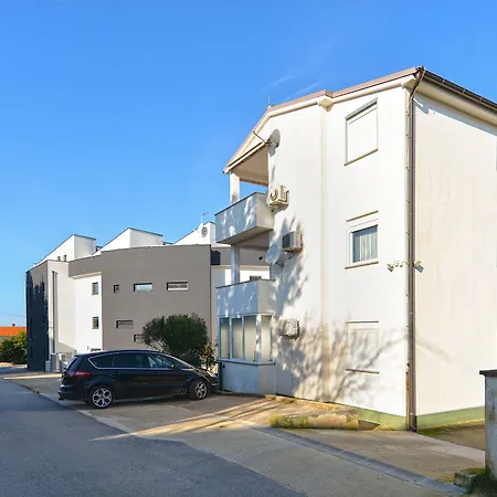 Edvin 1982 Apartman Medulin