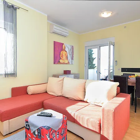 Edvin 1982 Apartman Medulin