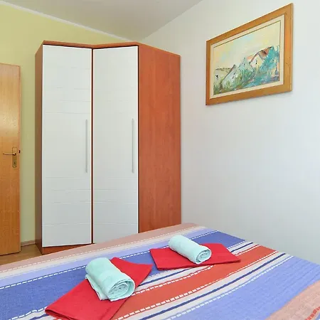 Apartment Edvin 1982