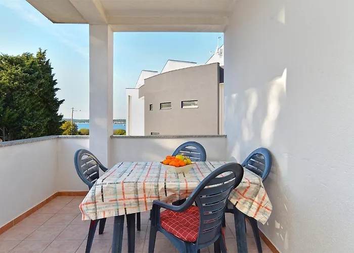 Edvin 1982 * Medulin