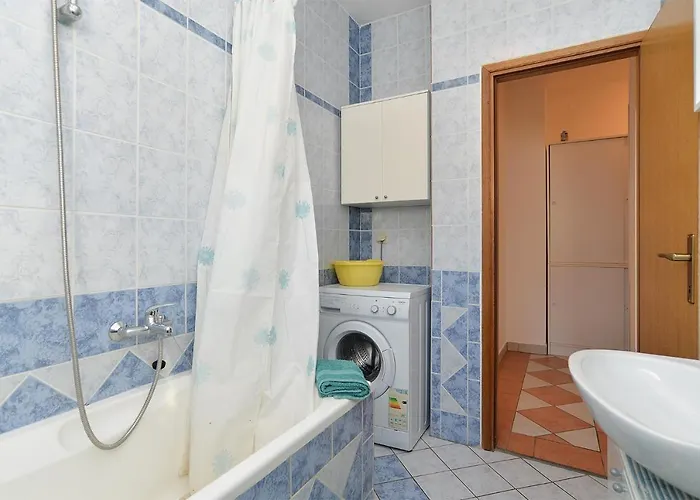 Edvin 1982 * Medulin